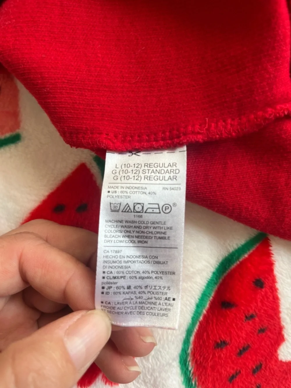 Old Navy Boys V-neck Red Crewneck, Sz 10-12